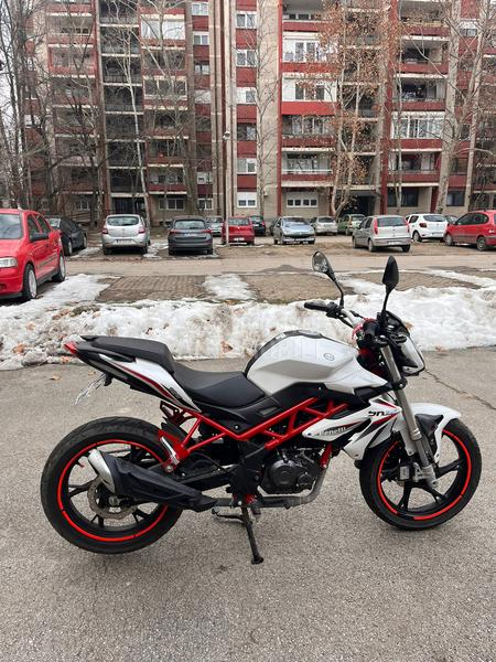 Benelli BN125 BN 125