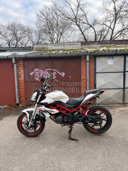 Benelli BN125 BN 125