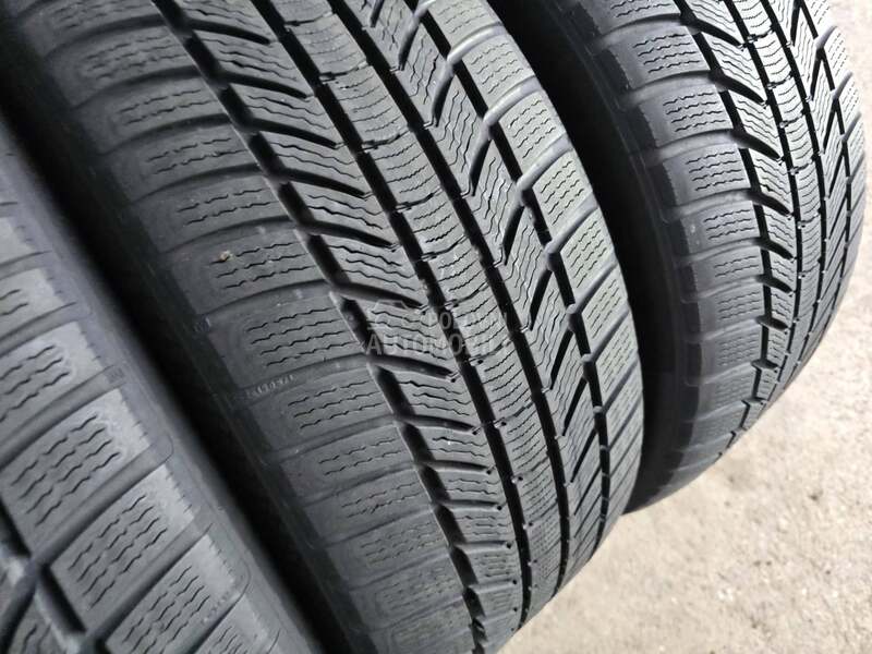 Continental 235/45 R18 Zimska