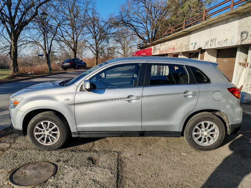 Mitsubishi ASX 1.6 b