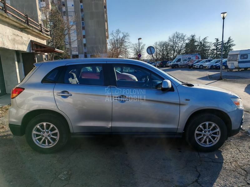Mitsubishi ASX 1.6 b