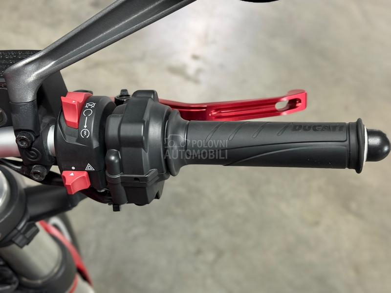 Ducati monster 821 A2 kat