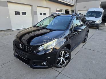 Peugeot 2008 1.2B//GT-LINE//