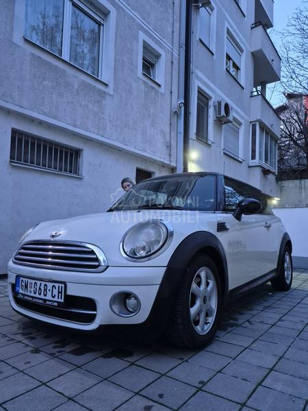 MINI Cooper 