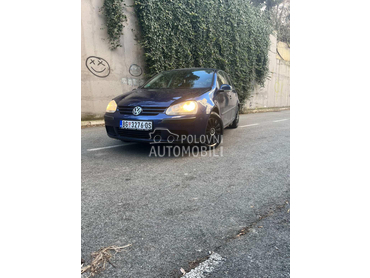 Volkswagen Golf 5 petica