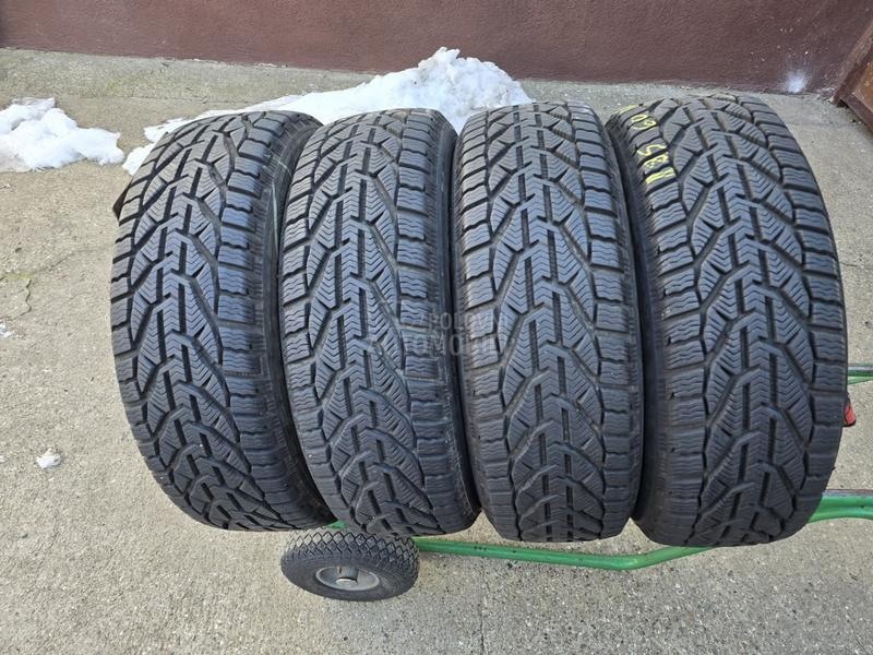 Riken 185/60 R15 Zimska