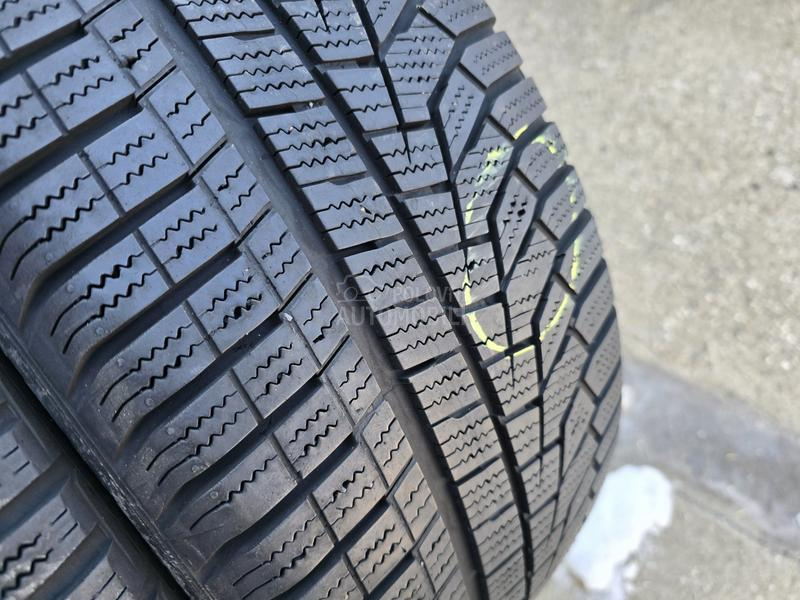 Hankook 225/40 R18 Zimska
