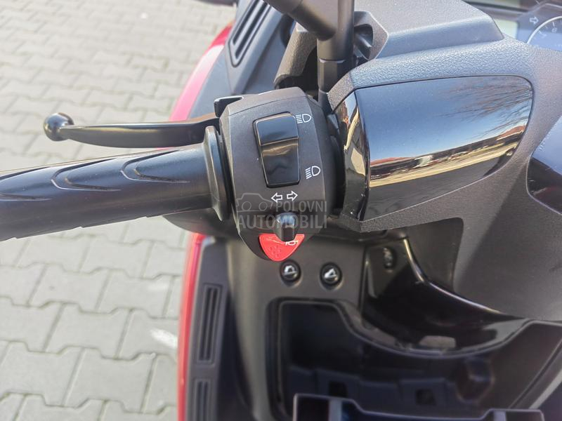 Peugeot Metropolis 400i