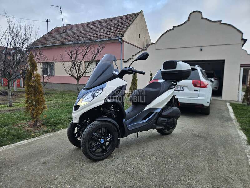 Piaggio MP3 300 HPE B kategorija