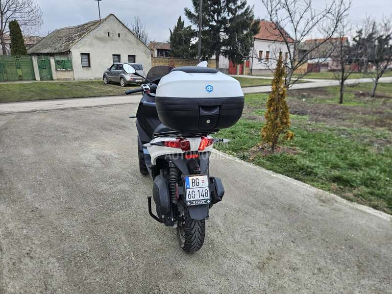 Piaggio MP3 300 HPE B kategorija