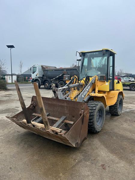Volvo L 30 B