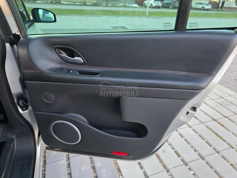 Renault Espace 2.0 DCi EXPRESSION