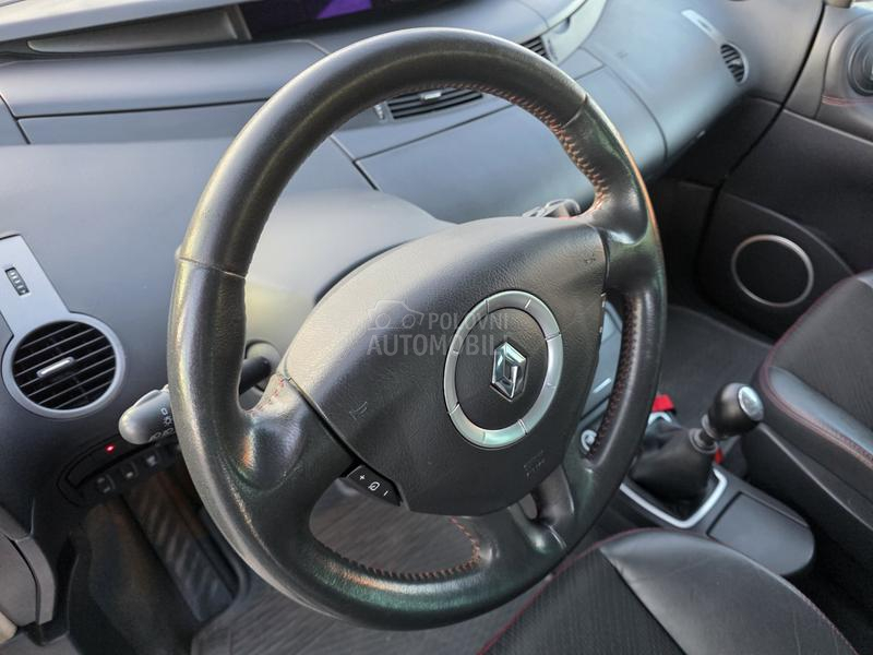 Renault Espace 2.0 DCi EXPRESSION