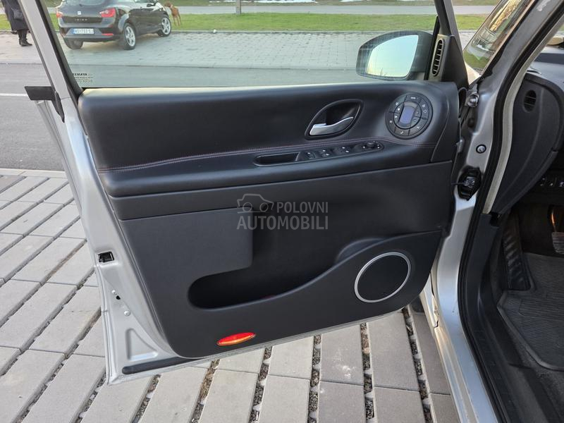 Renault Espace 2.0 DCi EXPRESSION