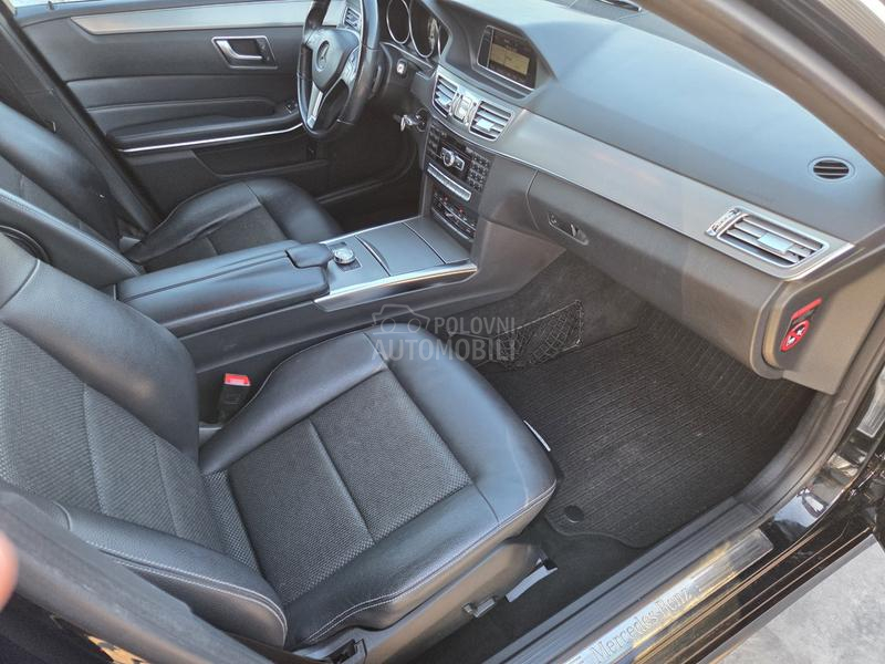 Mercedes Benz E 220 AUT/NAV/LED