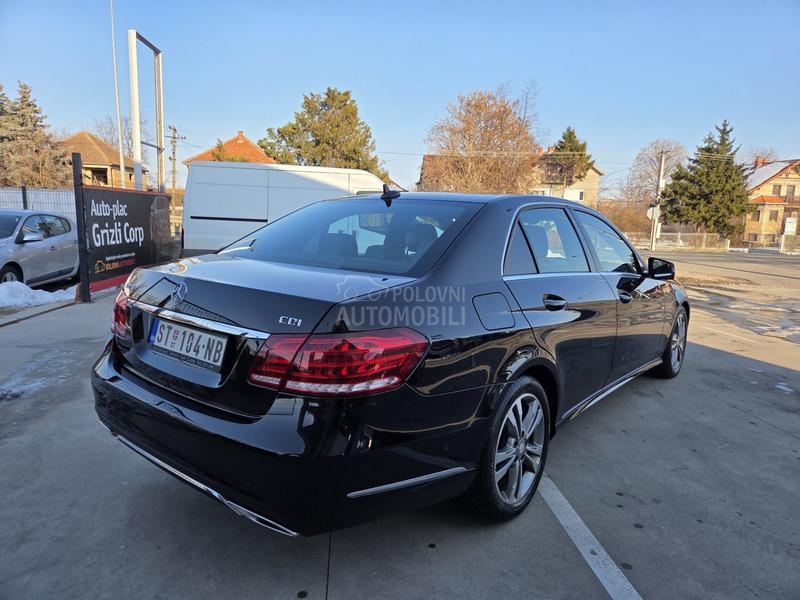 Mercedes Benz E 220 AUT/NAV/LED