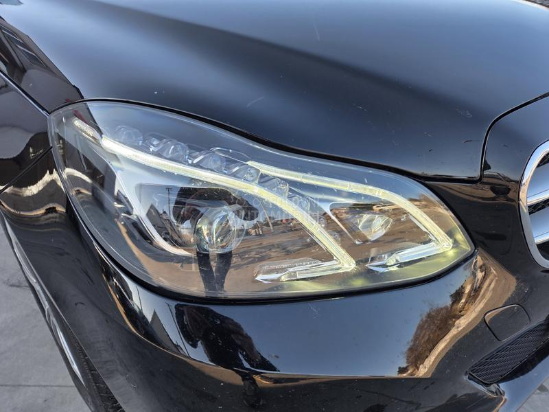 Mercedes Benz E 220 AUT/NAV/LED