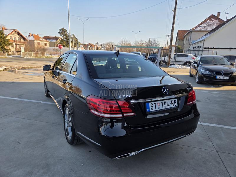 Mercedes Benz E 220 AUT/NAV/LED