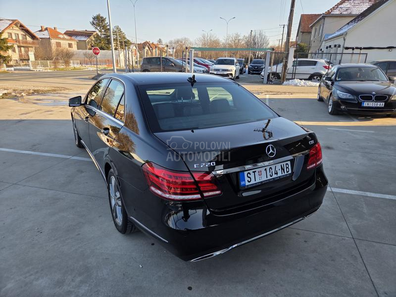 Mercedes Benz E 220 AUT/NAV/LED