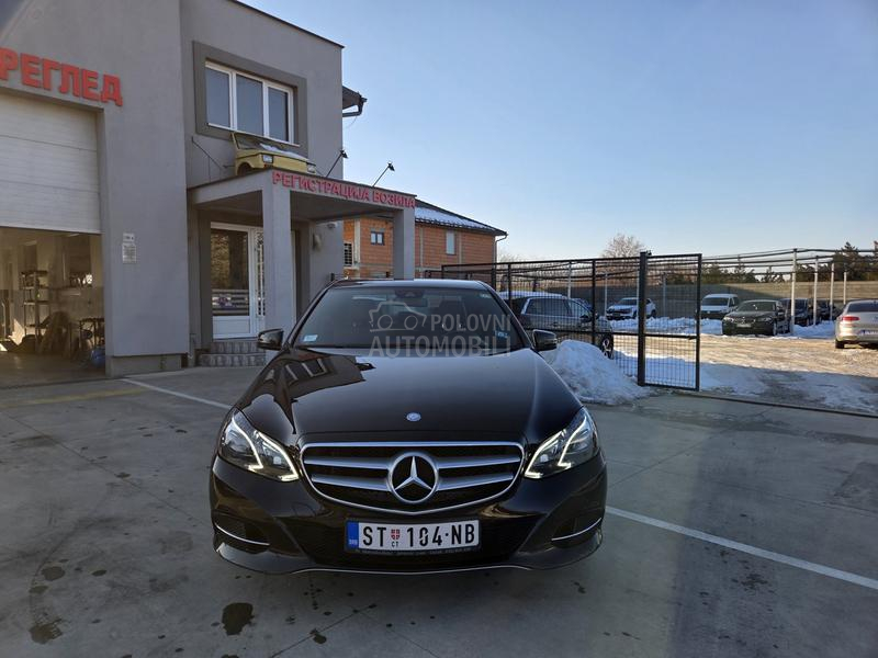 Mercedes Benz E 220 AUT/NAV/LED