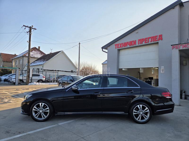 Mercedes Benz E 220 AUT/NAV/LED