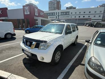 Nissan Pathfinder 