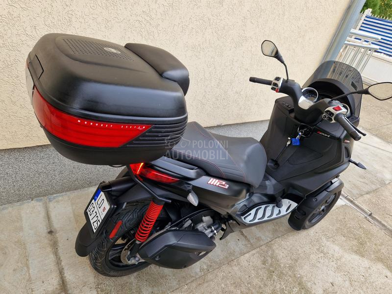 Piaggio MP3 300 HPE
