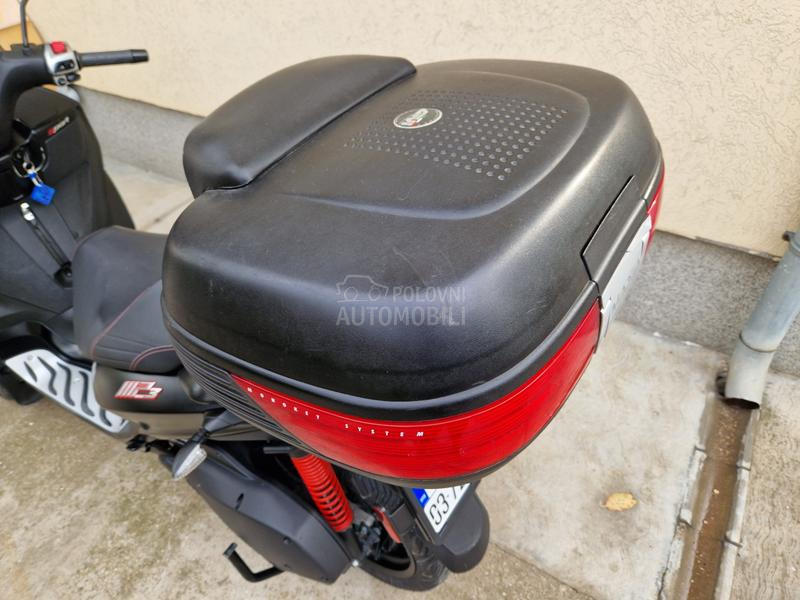 Piaggio MP3 300 HPE