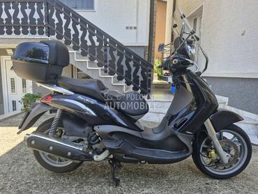 Piaggio 500 i