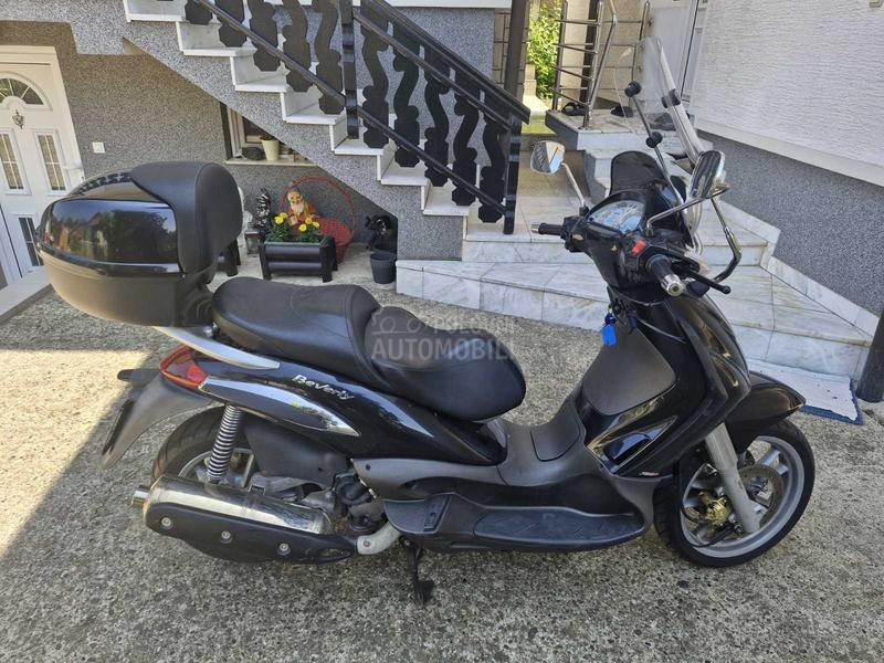 Piaggio 500 i