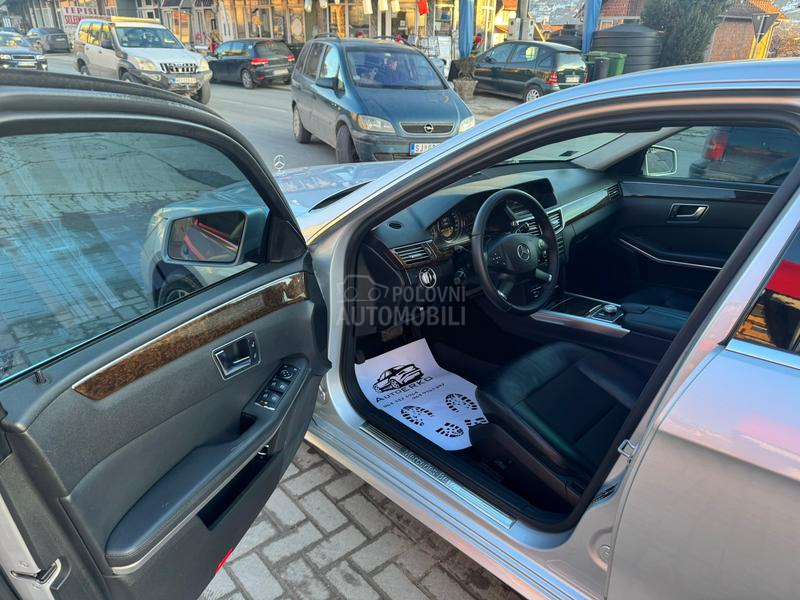 Mercedes Benz E 220 