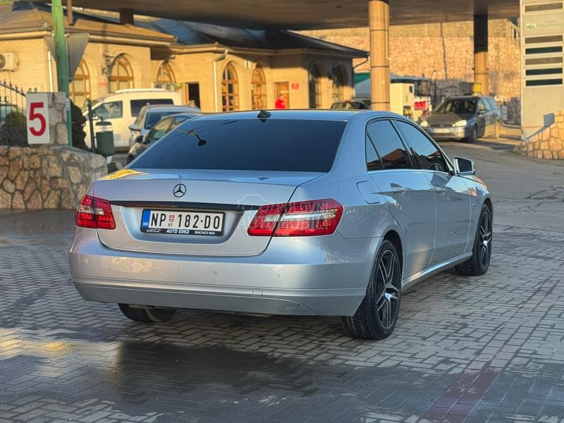 Mercedes Benz E 220 