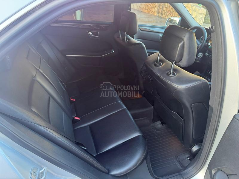 Mercedes Benz E 220 
