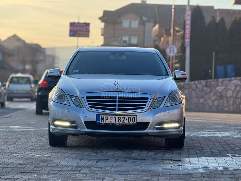 Mercedes Benz E 220 