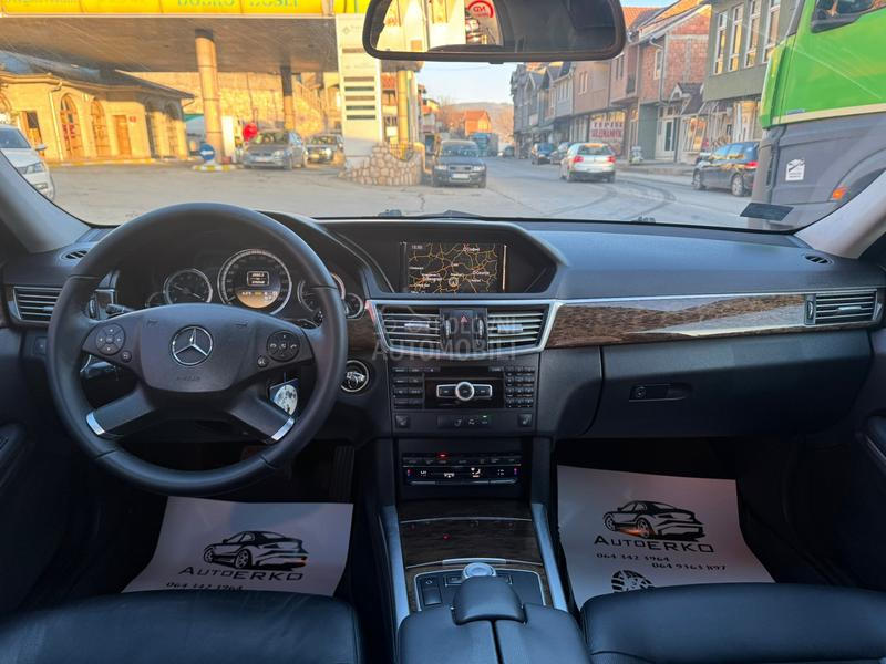 Mercedes Benz E 220 