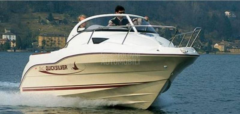 Quicksilver 540 cabin