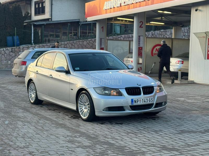 BMW 320 