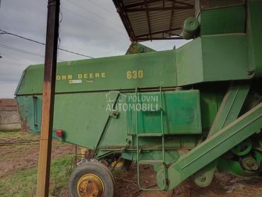 John Deere 630