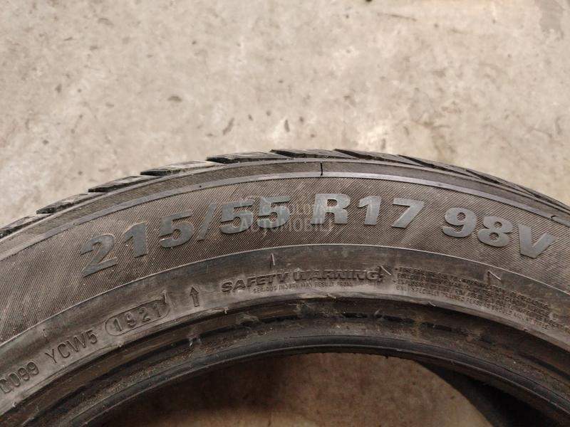 Kumho 215/55 R17 Zimska