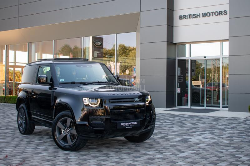 Land Rover Defender 