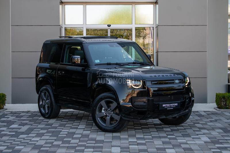 Land Rover Defender 