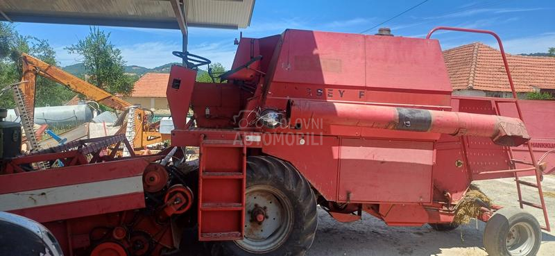 Massey Ferguson MF240