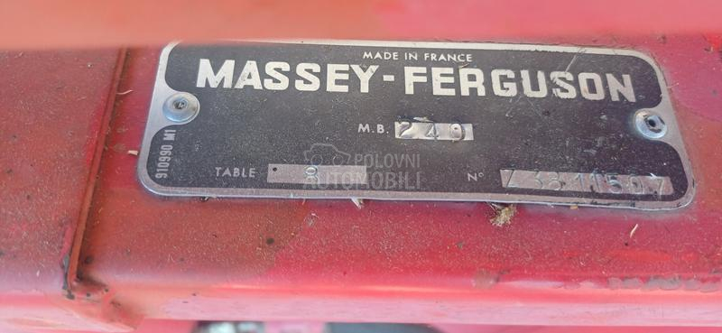 Massey Ferguson MF240