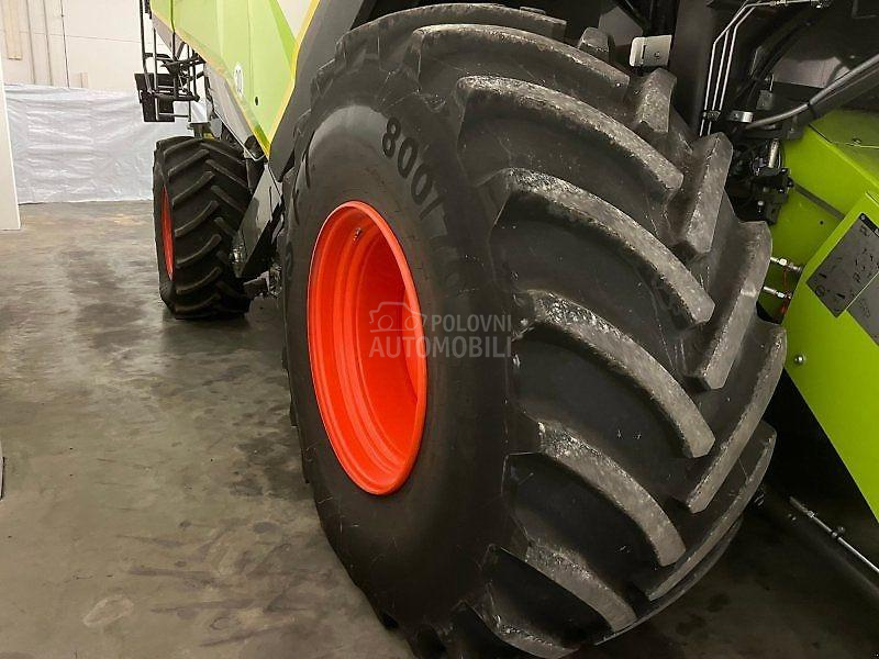 Claas Lexion 5300