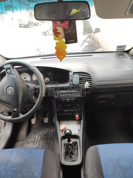 Opel Zafira A