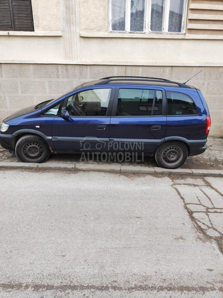 Opel Zafira A