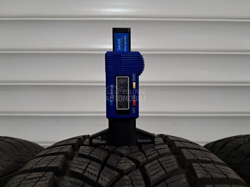 Goodyear 215/65 R16 Zimska