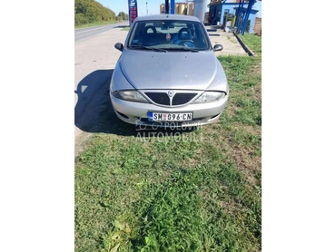 Lancia Ypsilon 