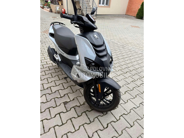 Peugeot speedfight 4