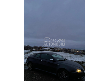 Alfa Romeo GT 